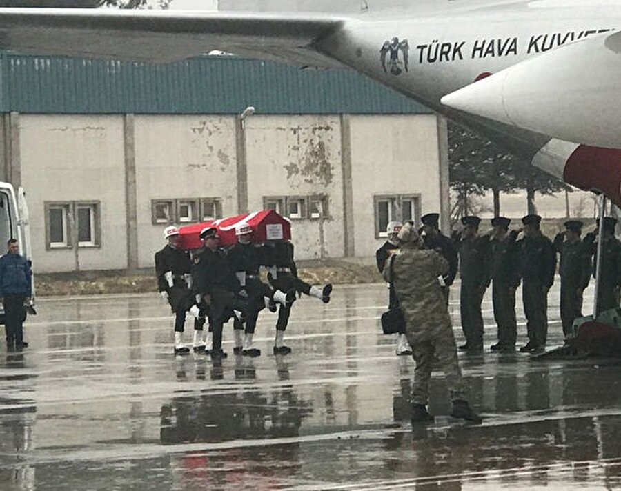 Gaziantep'deki törene, Gaziantep Valisi Ali Yerlikaya, 5. Zırhlı Tugay Komutanı Tuğgeneral Ali Ekiyor, İl Jandarma Komutanı Kıdemli Albay Halil Uysal, Emniyet Müdürü Faruk Karaduman ile askeri erkan katıldı.