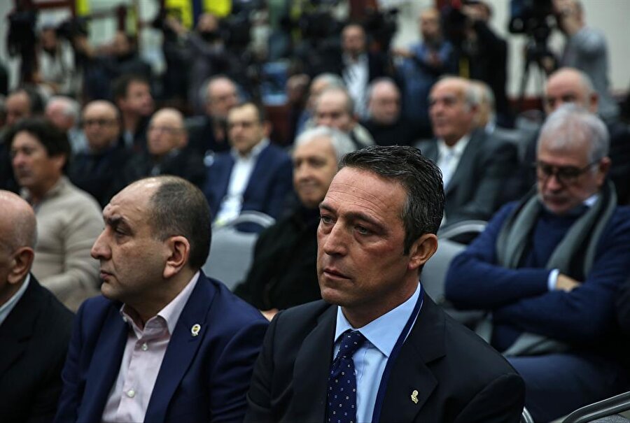Divan kurulu toplantısına Ali Koç da katıldı.
