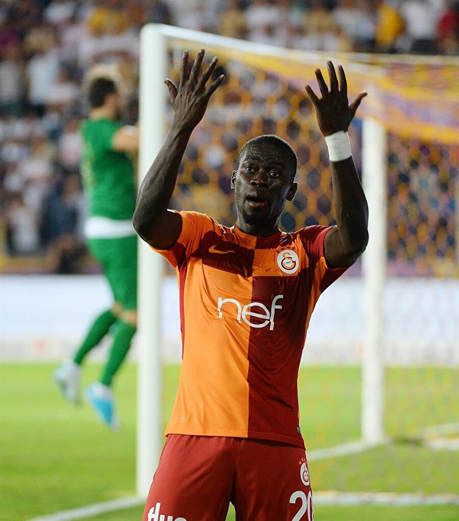 Yetenekli futbolcu Galatasaray'dan ayrılmak istiyor.