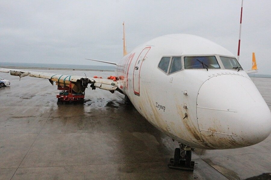Trabzon Havalimanı’nda 13 Ocak akşamı iniş sırasında pistten çıkan Pegasus Havayolları uçağının hizmet dışı olmasına karar verilmişti.