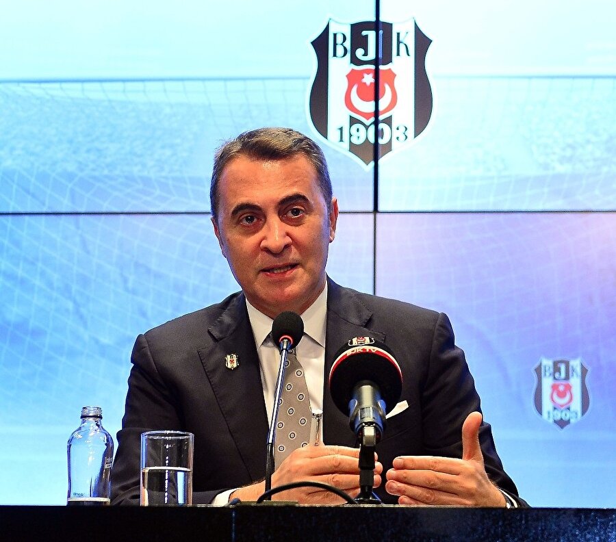 Beşiktaş Başkanı Fikret Orman zorlu şampiyonluk maratonunda öğrencilerinin kulaklarını çekti.