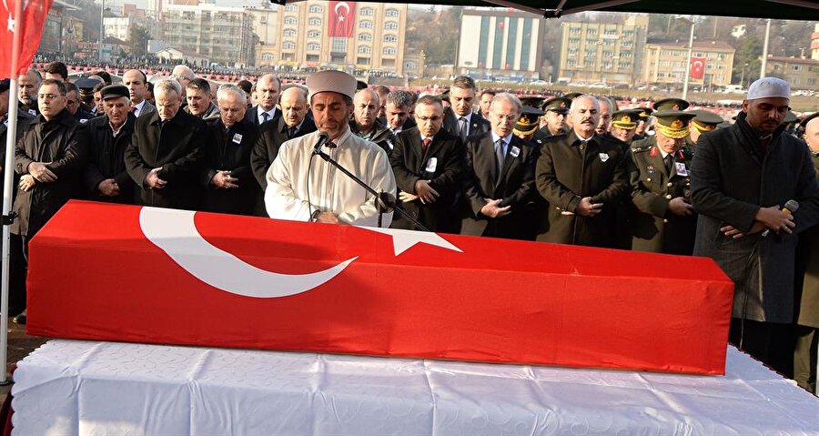 Düzenlenen törene, Başbakan Yardımcısı Fikri Işık ve Eski TBMM Başkanı ve AK Parti Karabük Milletvekili Mehmet Ali Şahin'de katıldı.