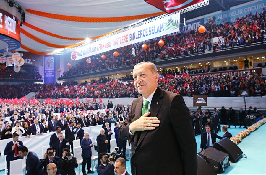 Cumhurbaşkanı ve AK Parti Genel Başkanı Recep Tayyip Erdoğan, Ankara Spor Salonu’nda gerçekleştirilen partisinin Ankara 6. Olağan İl Kongresi'ne katıldı.