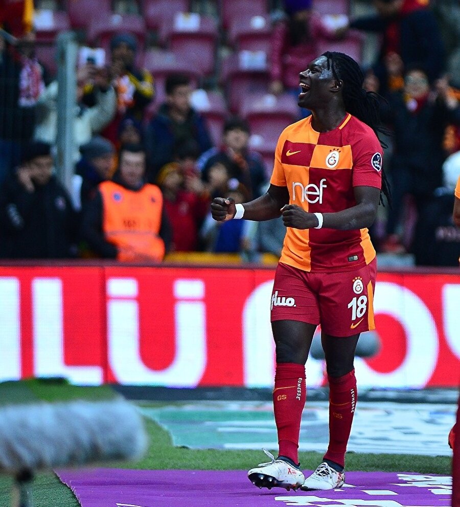 Gomis, Süper Lig'de attığı 20 golle, Gol Krallığında zirvede yer alıyor. (Fotoğraf: İHA)