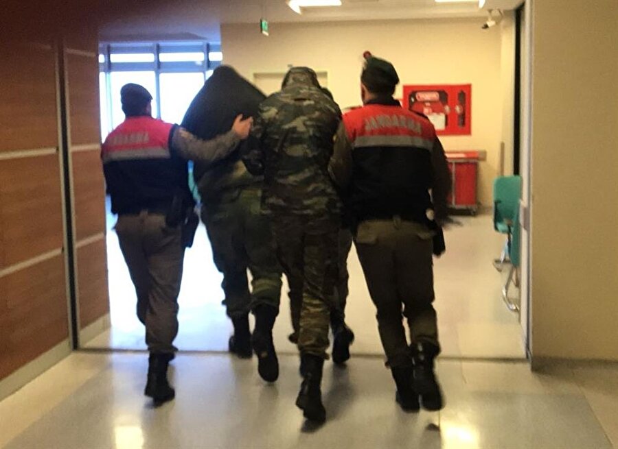 Yakalanan 2 Yunan askeri tutuklandı.