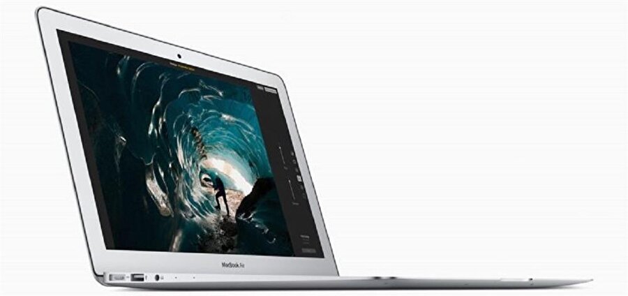 Yenilenen Apple MacBook Air'in özellikle uygun fiyat politikasıyla ön plana çıkacağı konuşuluyor. 