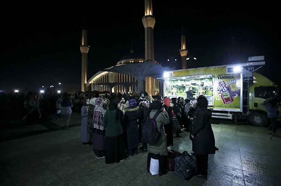 Konvoyun, Hatay'a 200 otobüsle ulaşması bekleniyor.