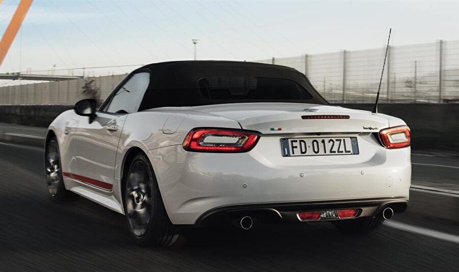 Fiat 124 Spider S-Design.