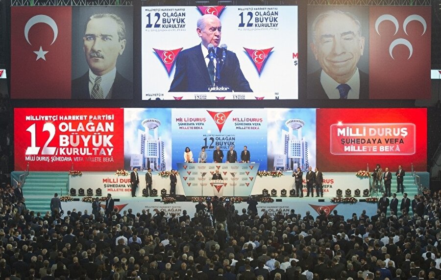 MHP lideri Devlet Bahçeli'nin, 4 genel başkan yardımcısı yeni MYK'da aday gösterilmedi. Oktay Öztürk, Ahmet Kenan Tanrıkulu, Mehmet Günal ve Şefkat Çetin yeniden MYK listesine aday gösterilmedi. 