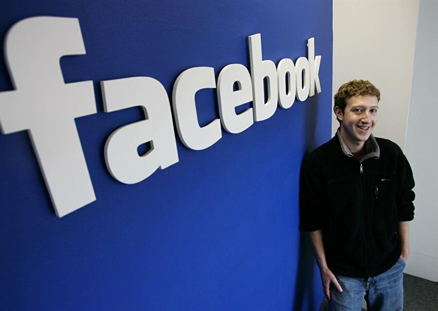 Facebook'un kurucusu ve Üst Yöneticisi (CEO) Mark Zuckerberg