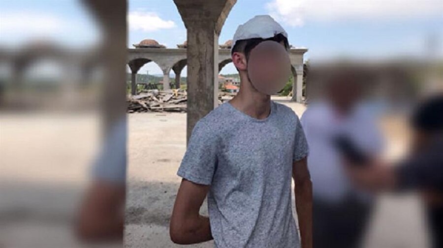 4 çocuğundan ikisini öldürüp birini ağır yaralayan Aslan G.'nin, eşini darp ettiği gerekçesiyle 'eşe karşı basit yaralama' suçundan 1 yıl 6 ay hapis cezasına çarptırıldı.