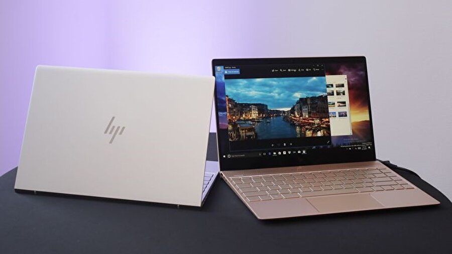 hp nin hatali bilgisayari bir ofiste