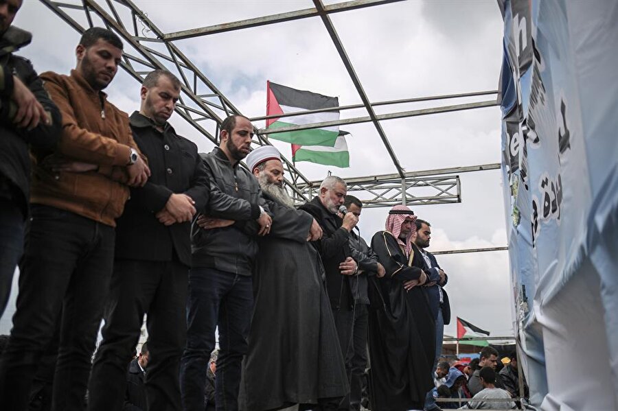 Filistinlilere ait binlerce dönüm araziye el koymasının ardından yaşanan olayların anıldığı 
