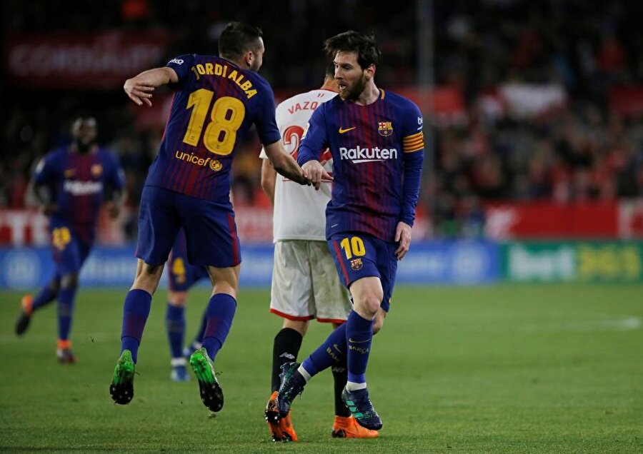 Messi attığı 2 golle farkını ortaya koydu.