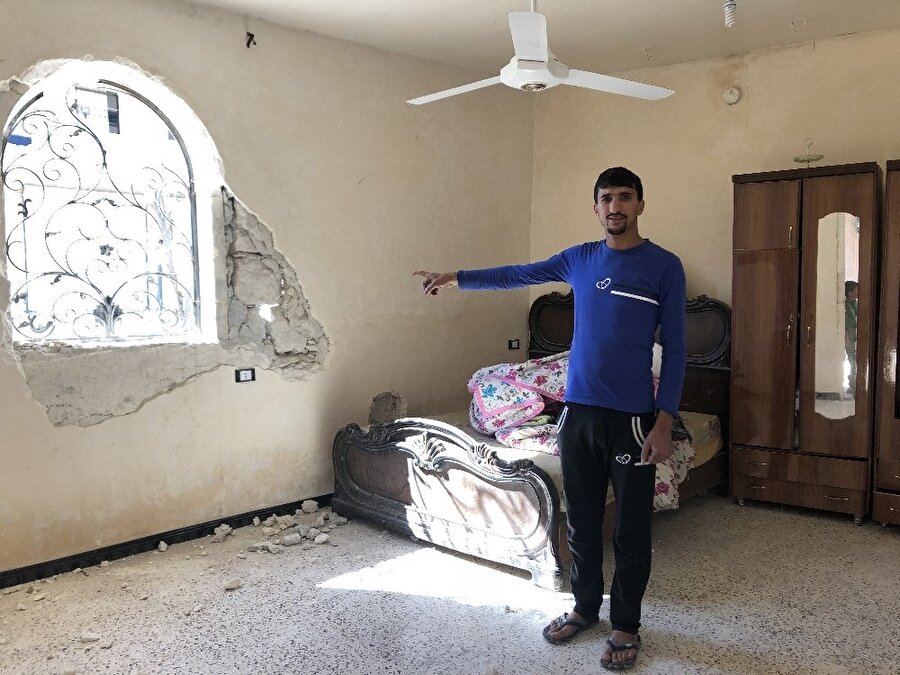 Köyde teröristlerin bıraktığı izler hala duruyor. Onlarca evi kendilerine sığınak olarak kullanan teröristler, araçları da ateşe verdi.
