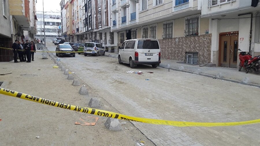 İstanbul Esenyurt'ta yaşanan olay sonrası polis ekipleri inceleme başlattı.