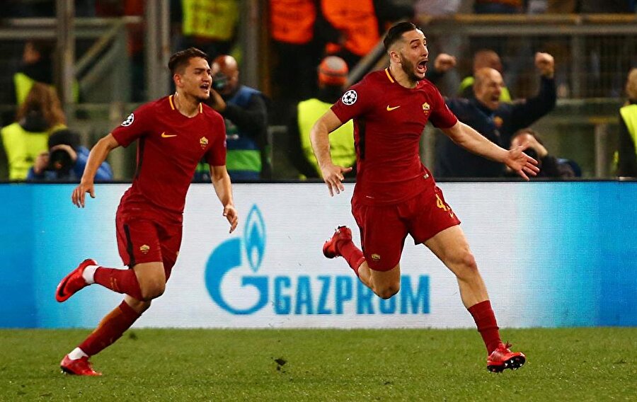 Milli yıldız asistini yaptığı 3. golden sonra büyük sevinç yaşadı.