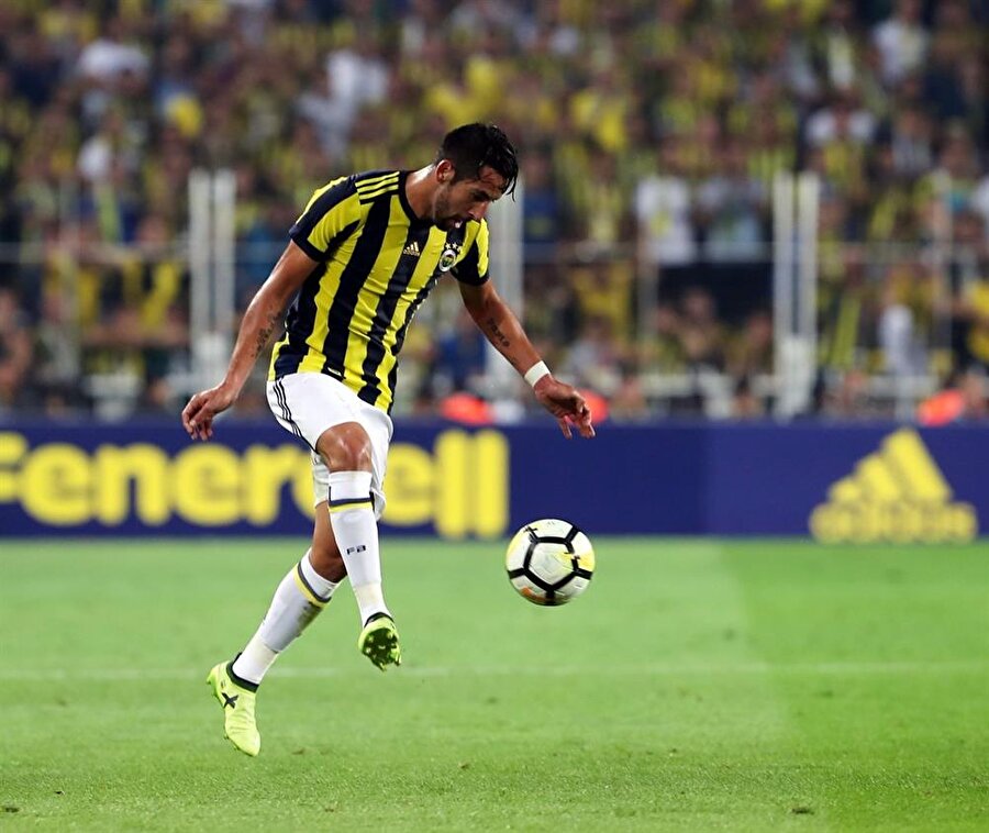 Bu sezon Fenerbahçe formasıyla 29 maça çıkan Isla, 3 asist yaptı.