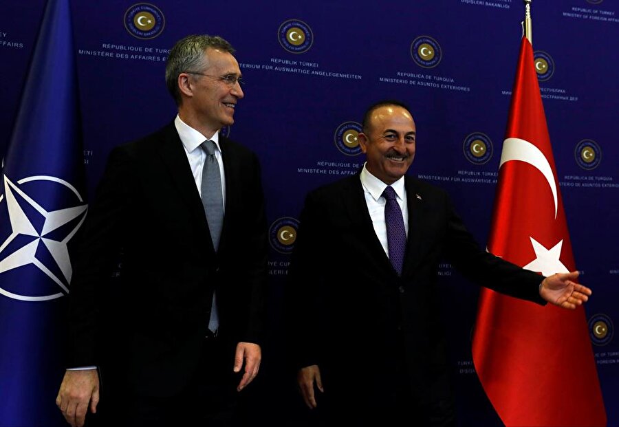Dışişleri Bakanı Mevlüt Çavuşoğlu, NATO Genel Sekreteri Stoltenberg'le bir araya geldi.