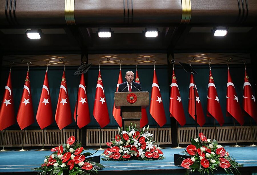 Görüşme yarım saat sürdü. Cumhurbaşkanı Erdoğan, Bahçeli ile gerçekleşen 'erken seçim' zirvesi sonrası son dakika açıklamalarda bulunurak erken seçim tarihini duyurdu