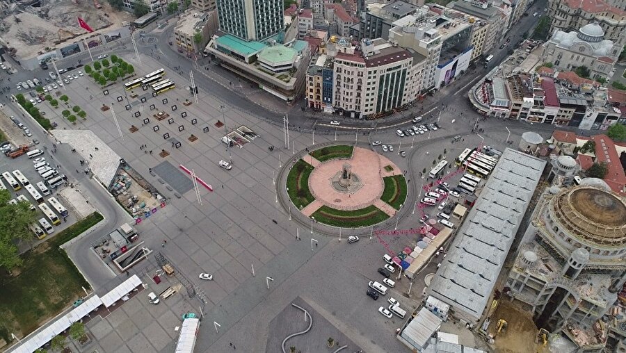 Taksim Meydanı ve çevresinde sıkı güvenlik önlemleri alındı.