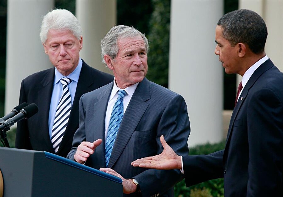 Bill Clinton (Solda), George W. Bush (Ortada) ve Barack Obama