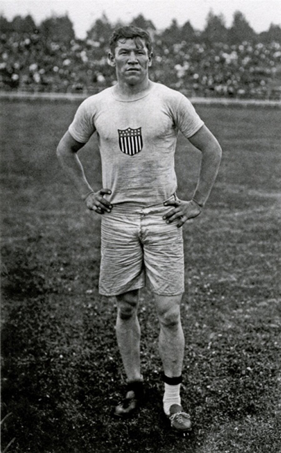 1912 Olimpiyatları sırasında Thorpe'nin ayakkabıları çalındı.