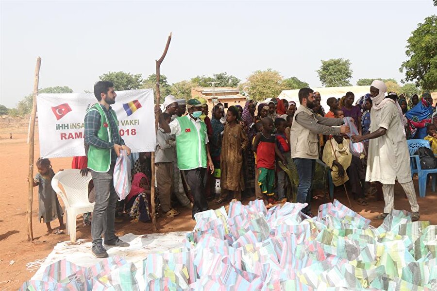 Kobiyete kampında 4024 aileye gıda yardımı gerçekleştirildi.