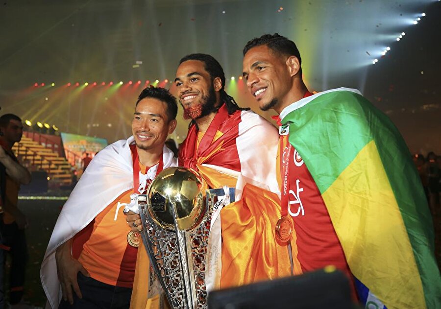 Galatasaray şampiyonluğu coşkuyla kutladı.nFotoğraf: AA