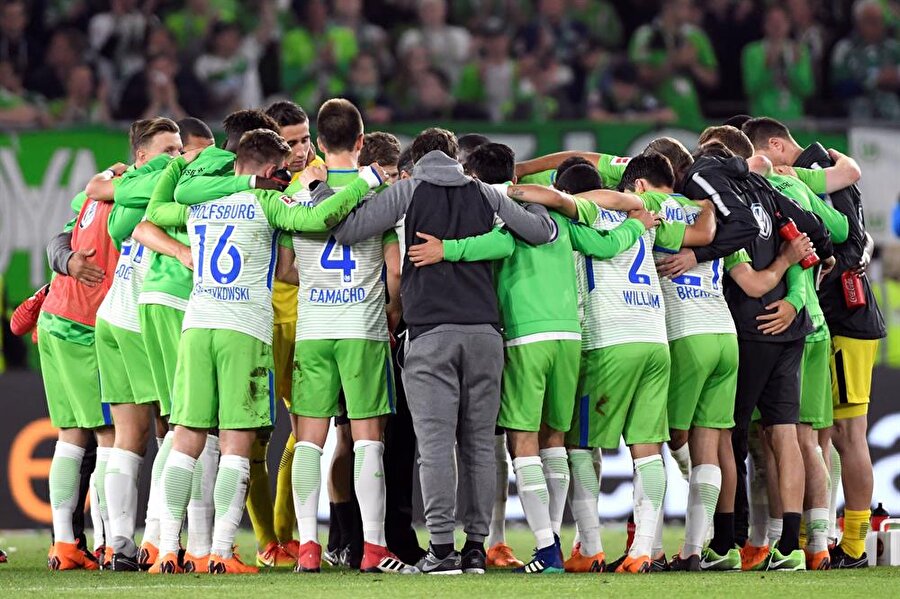 Rakibini 1-0 mağlup eden Wolfsburg, Bundesliga'ya tutundu. nFotoğraf: Reuters 