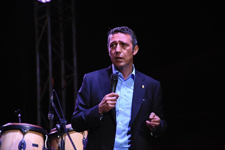 Ali Koç seçilmesi halinde sarı-lacivertli kulüp için yapacaklarından söz etti. nFotoğraf: AA