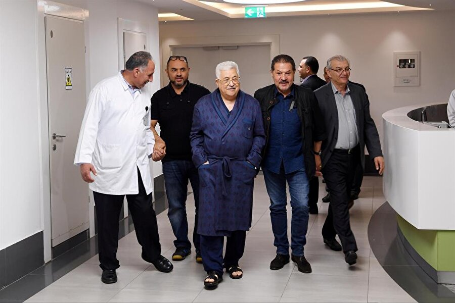 Abbas, kaldığı hastanede, son olarak bu şekilde görüntülenmişti. (Reuters)