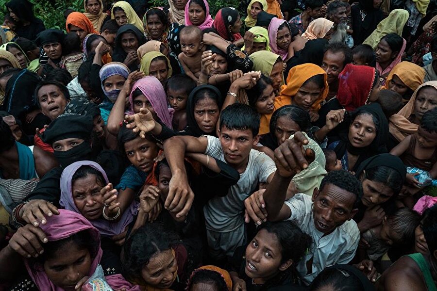 Myanmar hükümeti, Müslüman Rohingya halkının yaşadığı problemlere kulaklarını tıkamayı sürdürüyor.