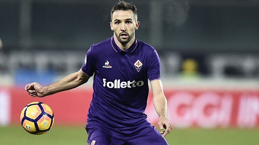 29 yaşındaki futbolcuya teklif üstüne teklif yağıyor.