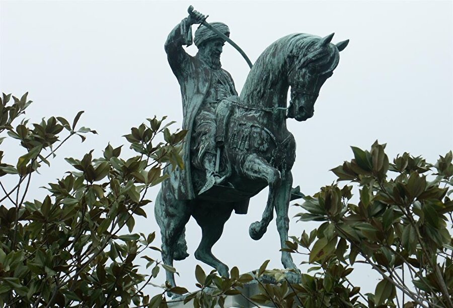 Kavala'daki Mehmet Ali Paşa heykeli.