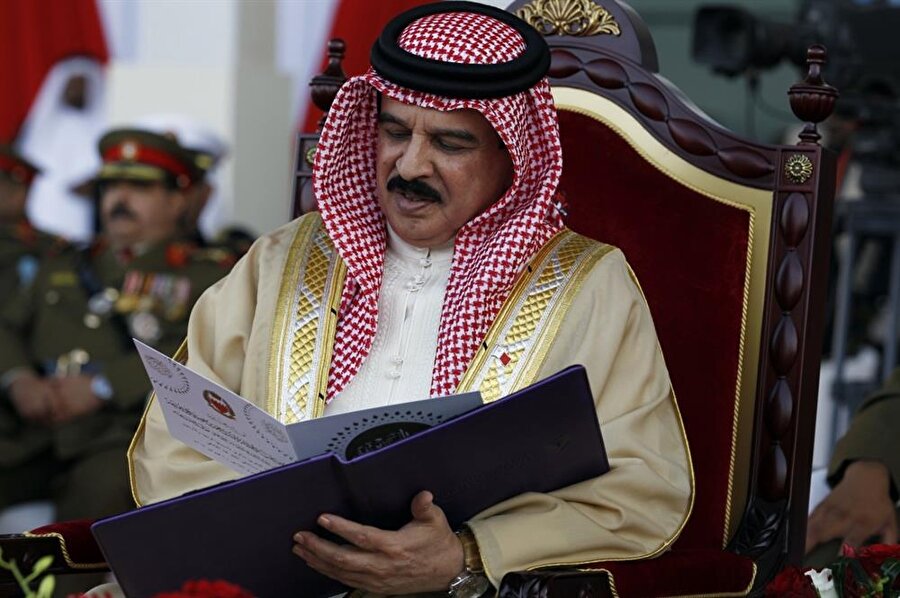 Bahreyn Kralı Hamed bin İsa, 1999'dan bu yana ülkeyi yönetiyor.