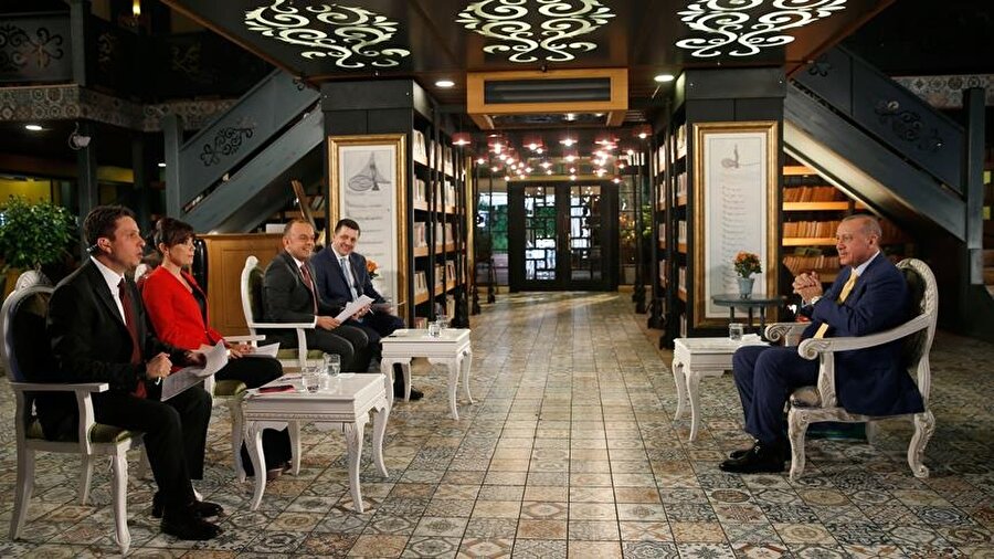 nCumhurbaşkanı Erdoğan, TGRT Haber, TVNET, Beyaz TV, Akit TV ortak yayınında konuştu.