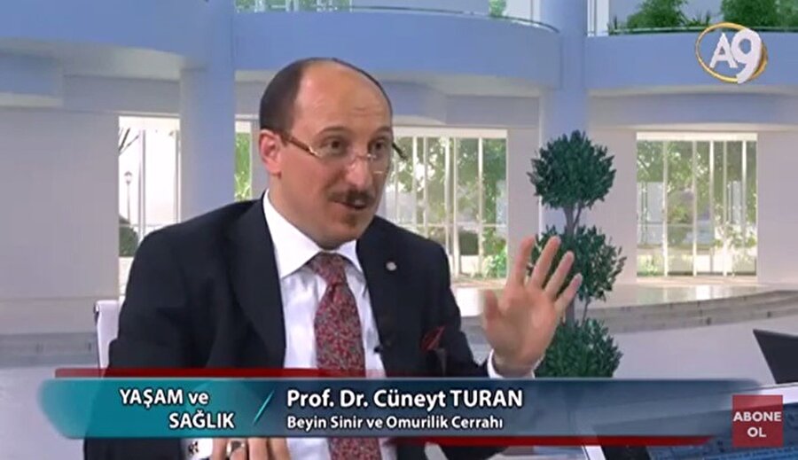  Kendisini Gülhane Askeri Tıp Akademisi Mezunu Beyin Sinir ve Omurilik Cerrahi Prof. Dr. Cüneyt Turan 
