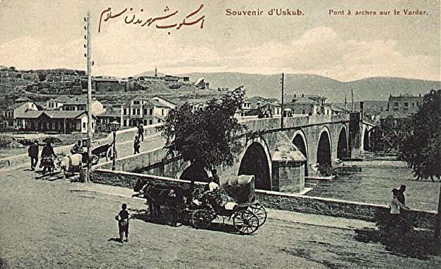 Taşköprü'nün 20. yüzyıl başlarındaki halini gösteren bir kartpostal.