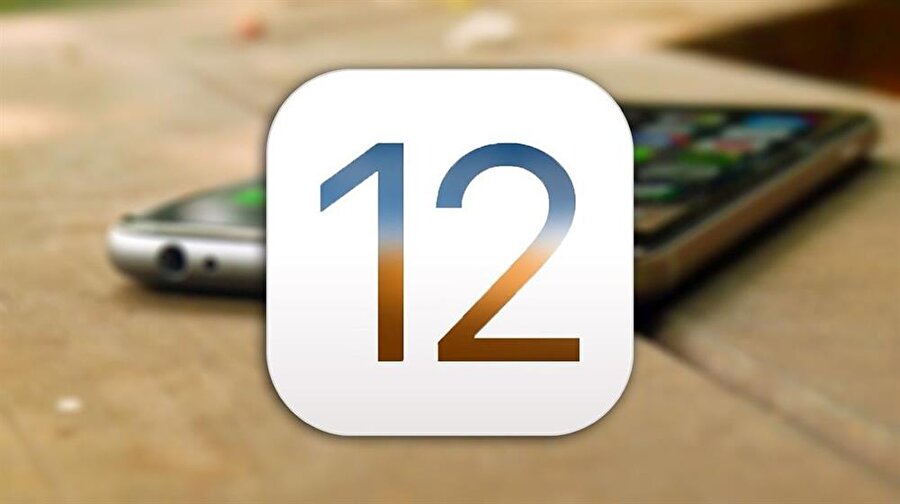 iOS 12'nin bir dizi yenilikle geleceği biliniyor. Bunlardan biri de elbette ABD'deki 911 aramalarındaki konum bilgisinin anlık ve hızlı şekilde görevlilerle paylaşılıyor olması. 
