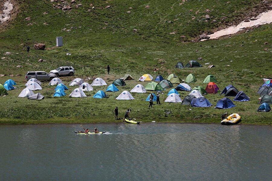 Festivale katılan yerli ve yabancı 100’ü aşkın ziyaretçi festivalde doyasıya eğlendi.