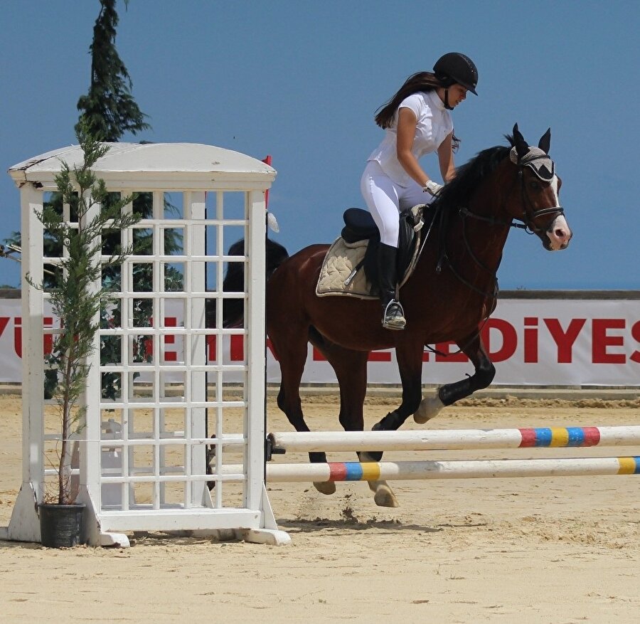 Yarışseverler tesislere akın etti.nFotoğraf: İHA