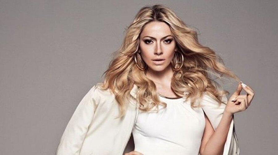 unlu sarkici hadise actigi davayi kaybetti