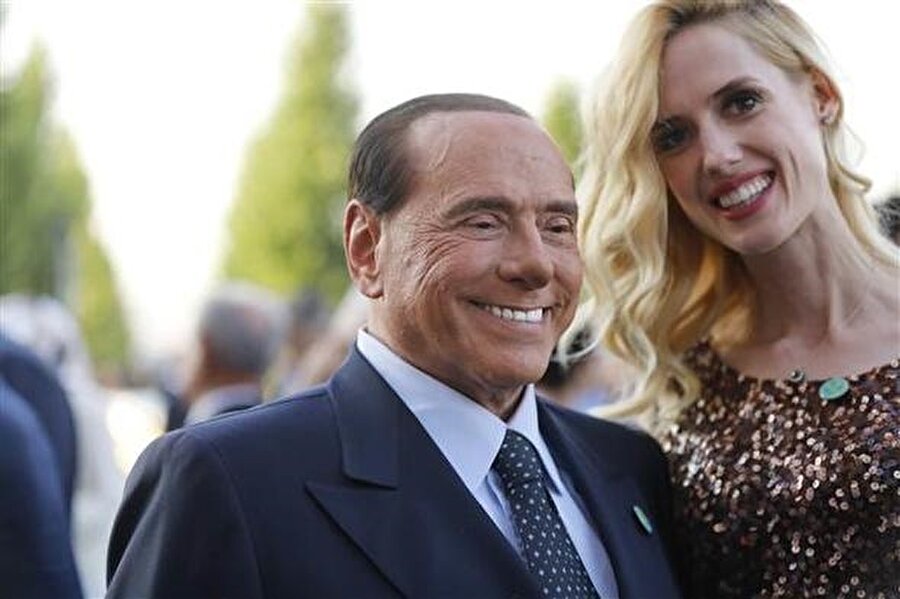 Wilma Elles ve İtalya Eski Başbakanı Silvio Berlusconi