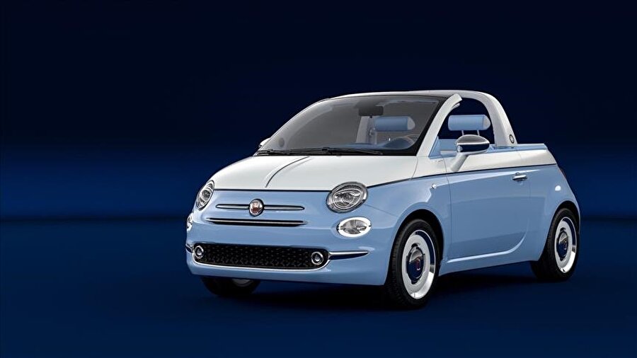 Fiat'ın sınırlı sayıda üretilecek Spiaggina '58 modeli, Dolce Vita dönemini hatırlatacak Volare Mavisi karoser rengi ve beyaz çizgileriyle kardeşlerinden ayrışıyor. 