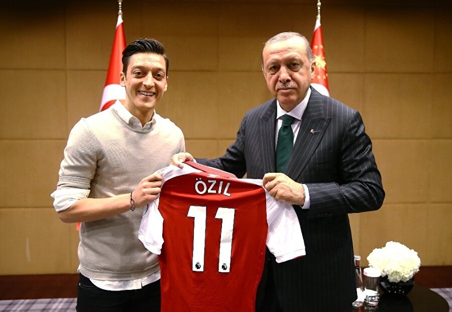 Cumhurbaşkanı Recep Tayyip Erdoğan ve Mesut Özil