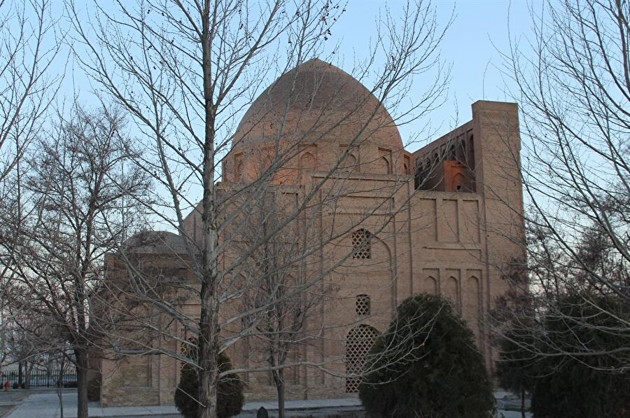 Hârûniyye Medresesi