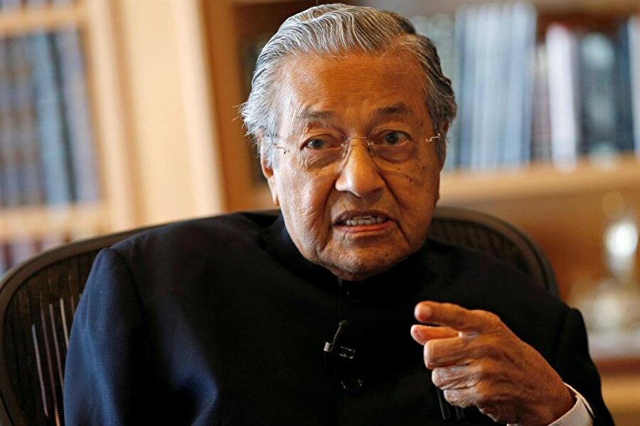 Mahathir Muhammed, uzun yıllar liderliğini yaptığı UMNO'yu iktidardan indiren isim oldu.