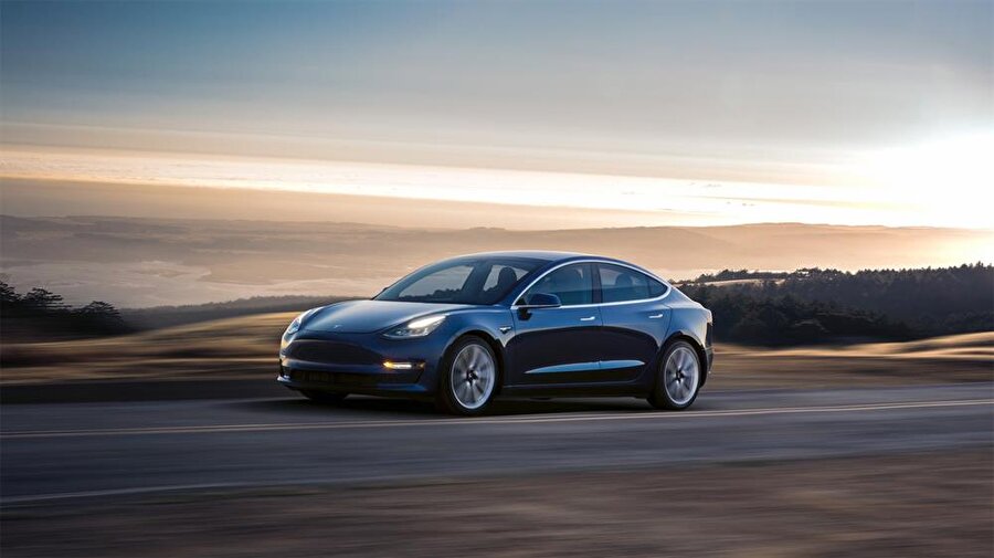 Tesla, Model 3 istatistikleriyle 2018 yılının ikinci çeyreğine damga vurdu. 