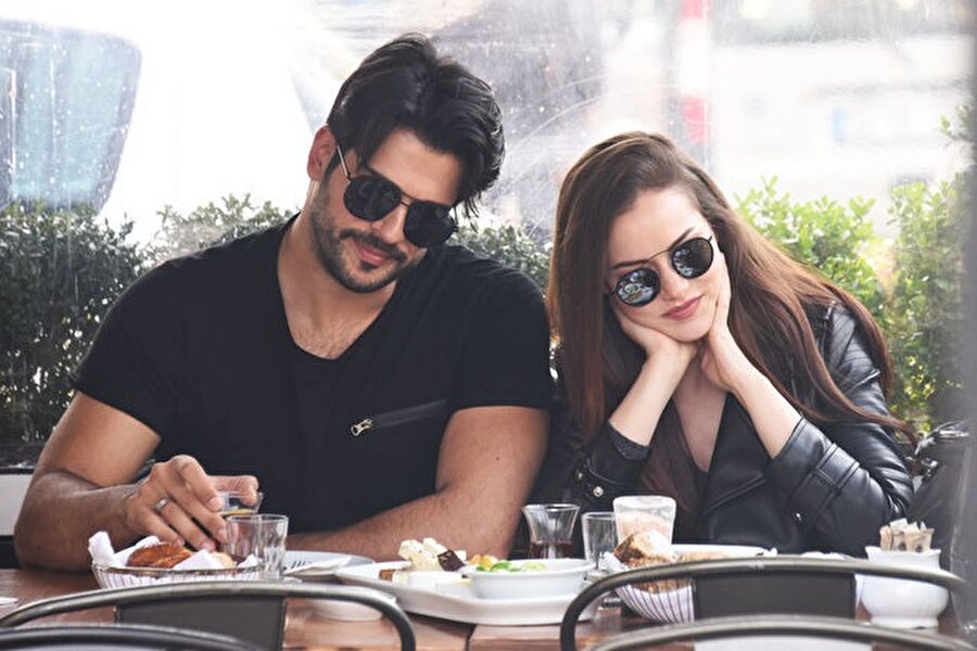 Burak Özçivit ve Fahriye Evcen
